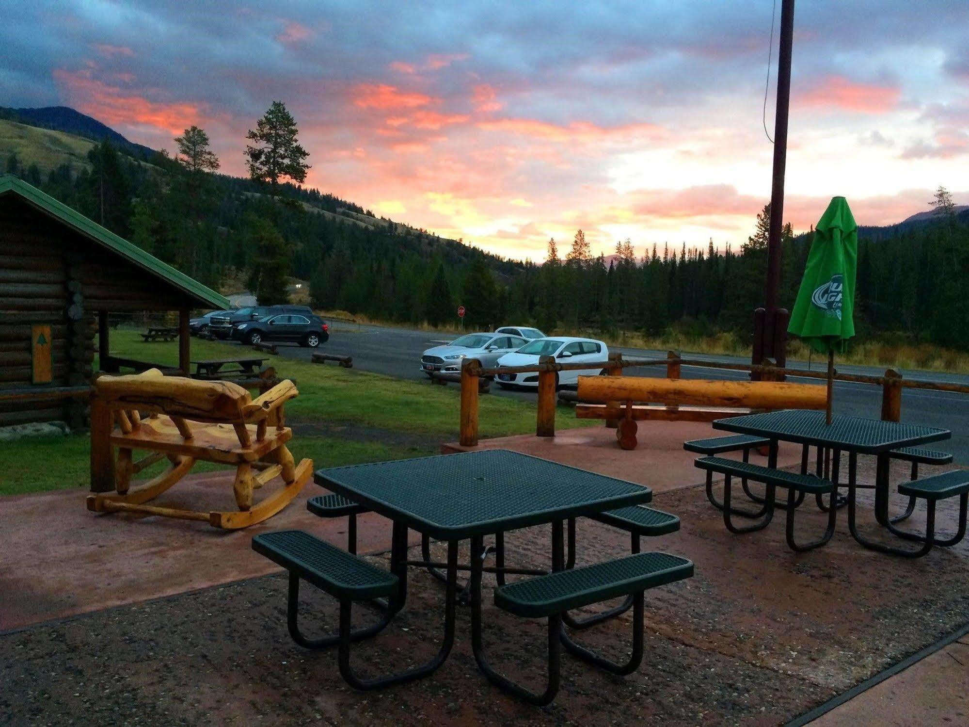 Pahaska Tepee Resort Коді Екстер'єр фото